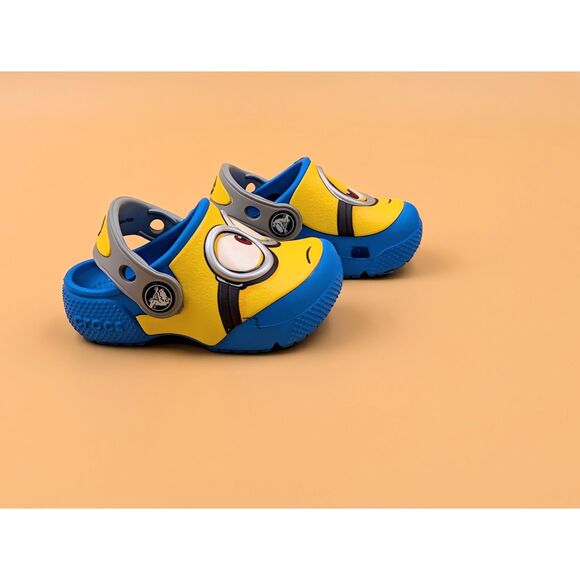 Crocs Toddler Despicable Me Minions Yellow Size C4 Classic Clogs - Picture 6 of 11